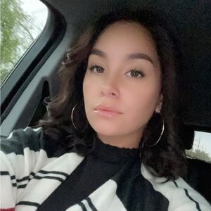 Meet your Posher, Maiya